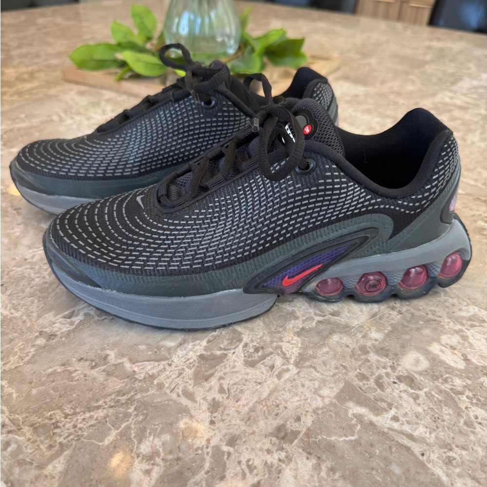 Nike Youth Air Max DN Black Size 4.5Y Crimson Smoke Grey Shoes